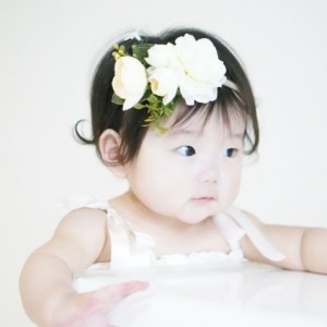 赤ちゃんの髪の毛の切り方 前髪は女の子なら美容院と自宅どっちがいい？