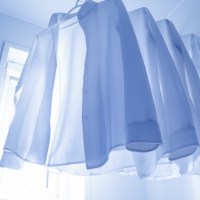 一人暮らしの部屋干しはどこにどうやって干すのが速く乾く？